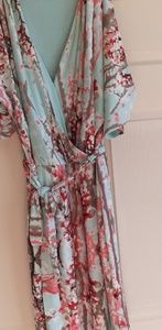 Jessica Simpson cold shoulder dress L